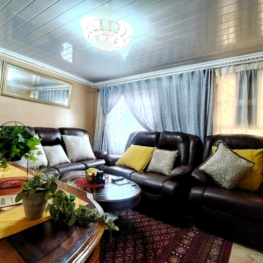4 Bedroom Property for Sale in Mdantsane Nu 9 Eastern Cape